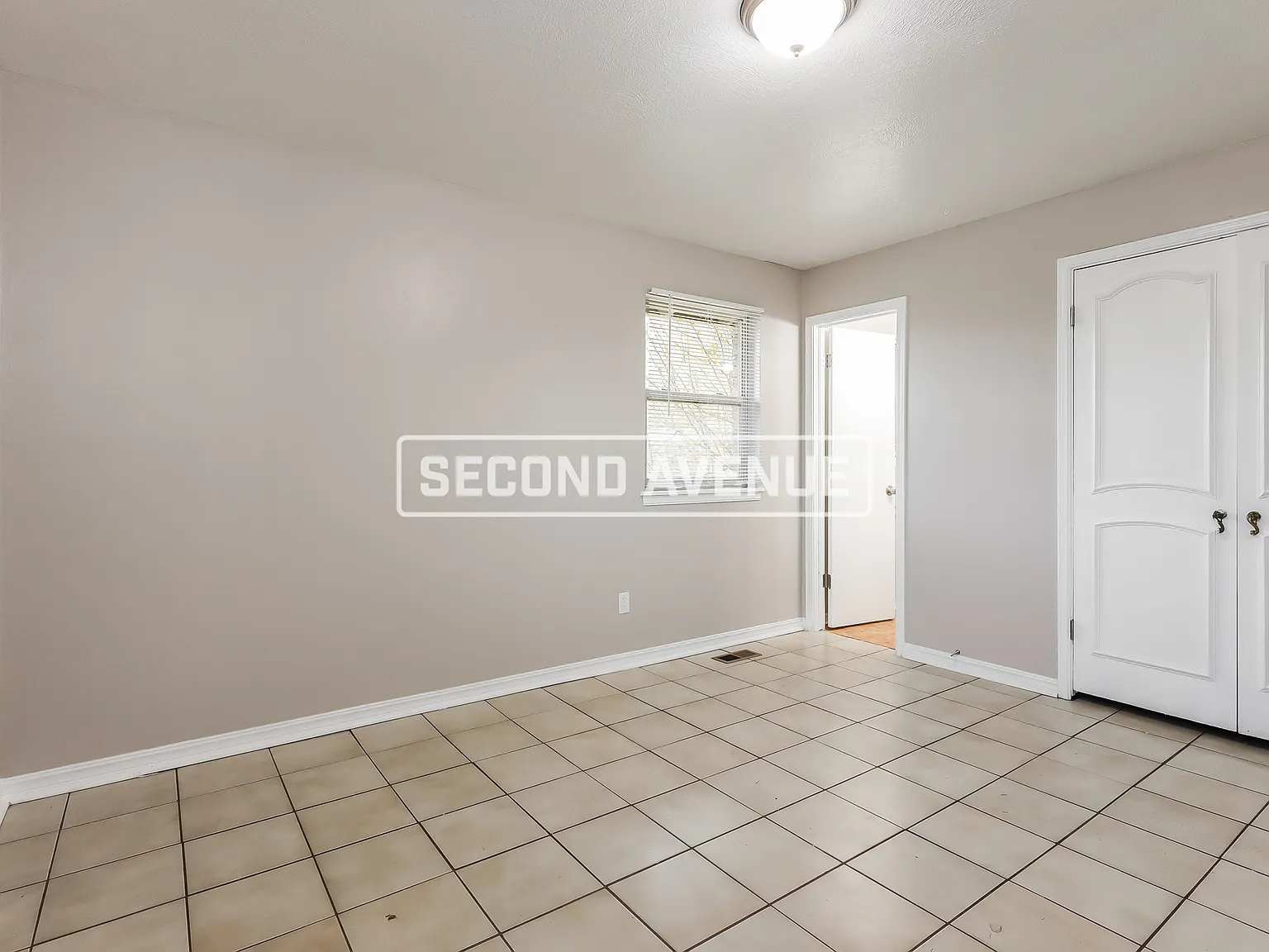 3 bed, 1.5 bath, 1093 sqft, $1,395 — Photo 4