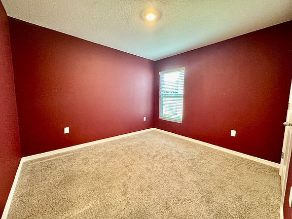 5th image of 37123 Kings Crown Dr