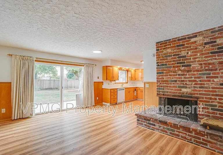 7301 Indiana St — Photo 18