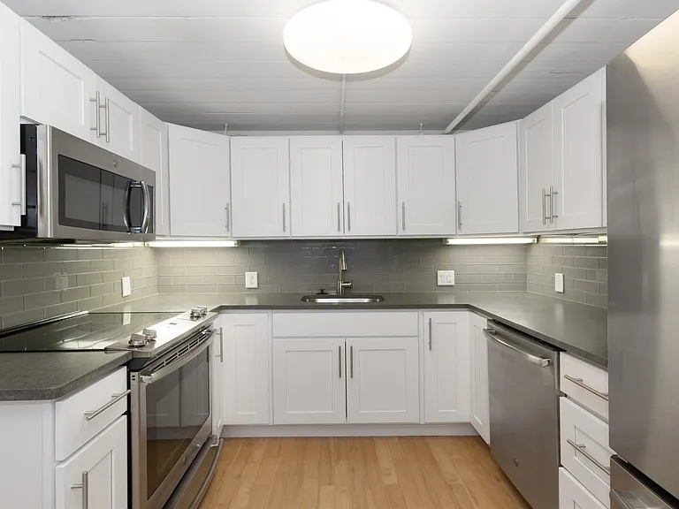 Renovated kitchens with luxury finishes are available for upgrade. Ask the leasing team for more details!