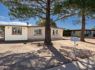 712 N Skyline Dr, Huachuca City, AZ 85616