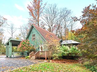 1178 Bancroft Rd, Becket, MA 01223