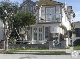 210 7th St, Seal Beach, CA 90740