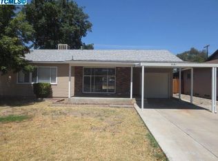 2606 W Iris Ave, Visalia, CA 93277