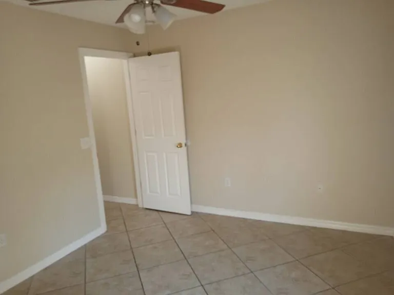 14024 Higgins St — Photo 18