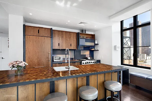 Sold by Corcoran | media 2