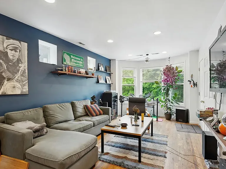 3633 N Paulina St #2 — Photo 3