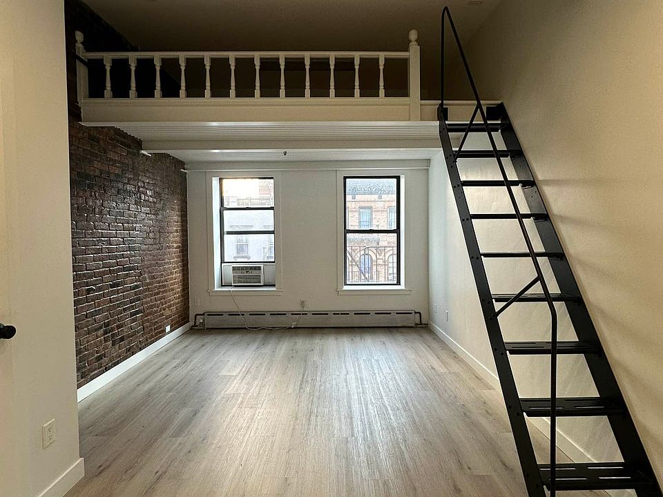 1st image of 407 W 39th St #W5e