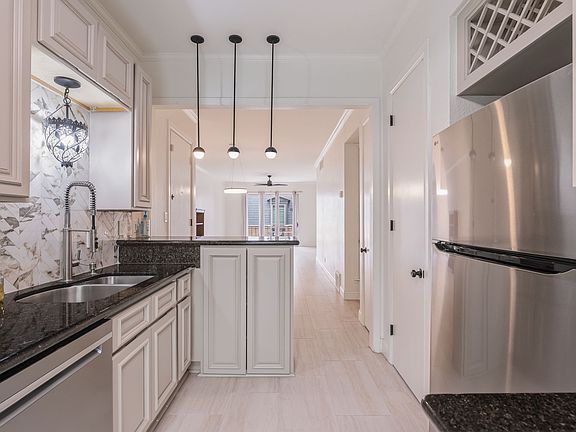 2nd image of 7711 Broadway St APT 3B