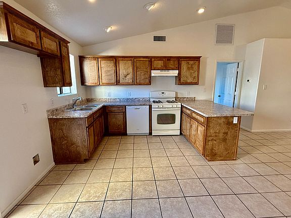 3rd image of 2776 S Avenue 2 1/2 E APT 58