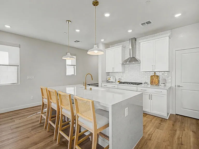 1575 Crested Eagle St — Photo 14