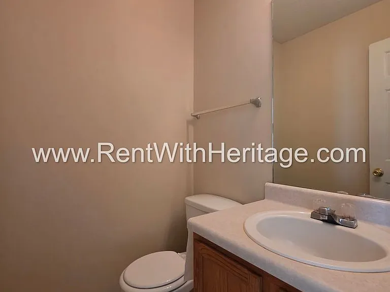6535 Manor Creek Dr — Photo 11
