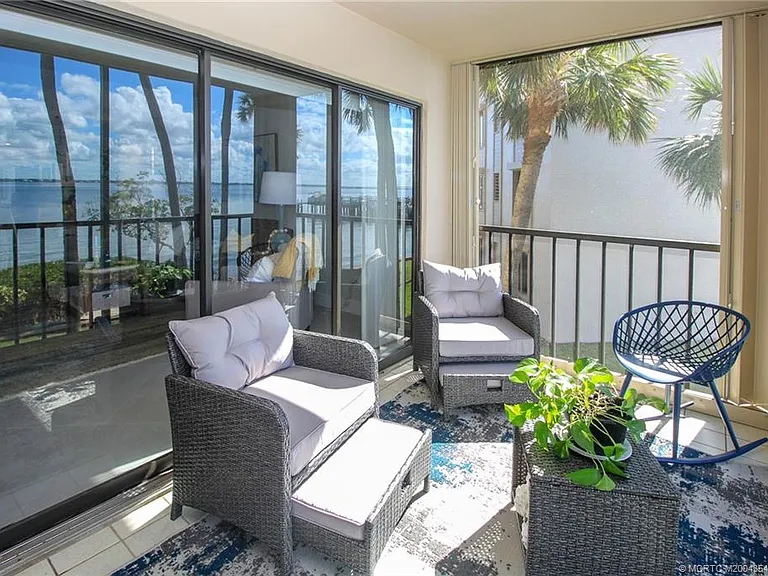 4440 NE Sandpebble Trce #201 — Photo 4