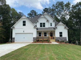 142 Spring Lake Trl, White, GA 30184