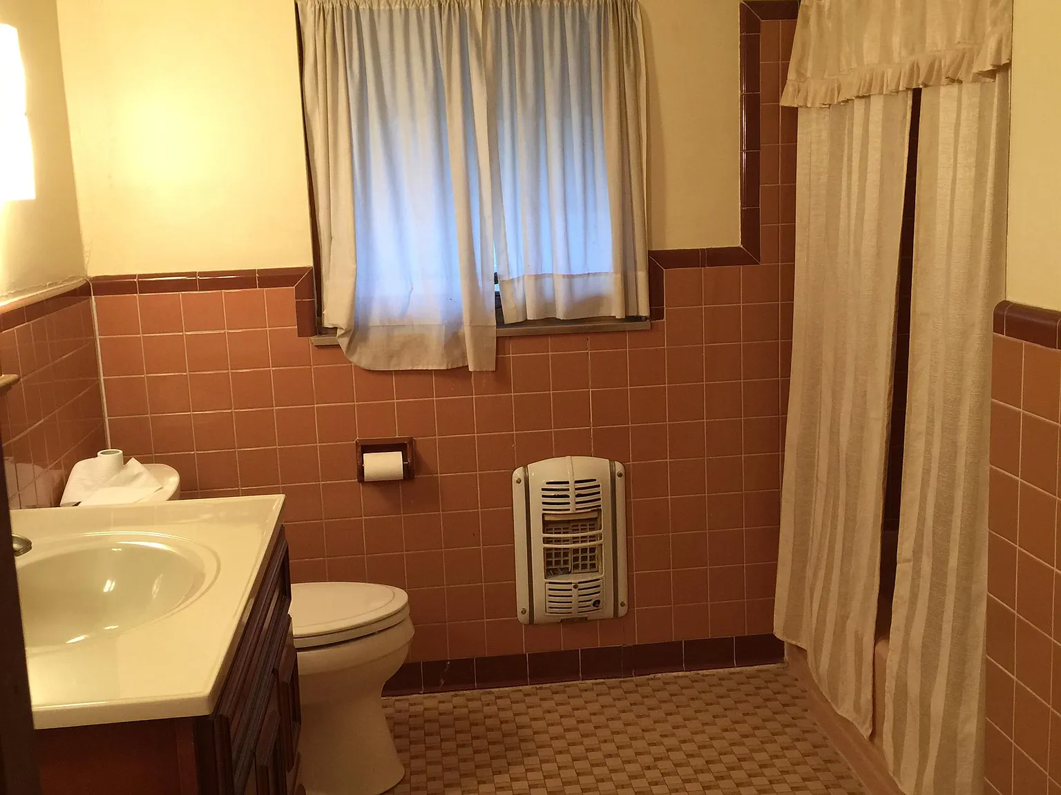637 10th Avenue, Huntington, WV 25701 - 1 — Photo 3