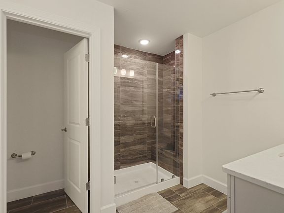 2nd image of 9729 Tealbriar Dr #256