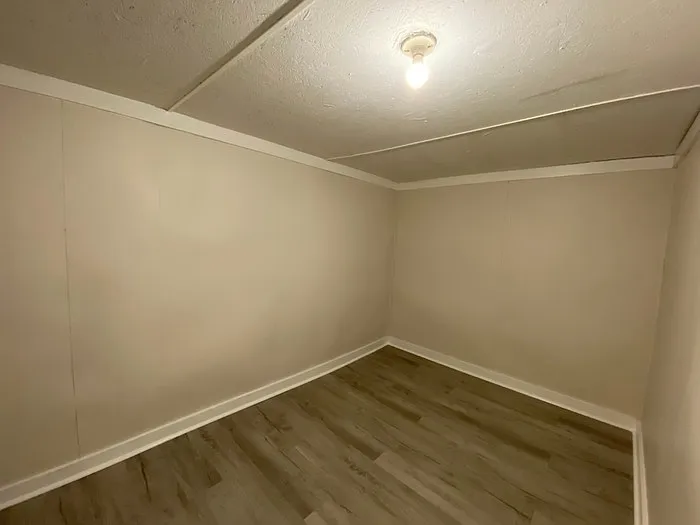 328 Falls Rd — Photo 11