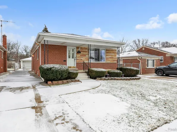 7516 Robindale Ave, Dearborn Heights, MI 48127