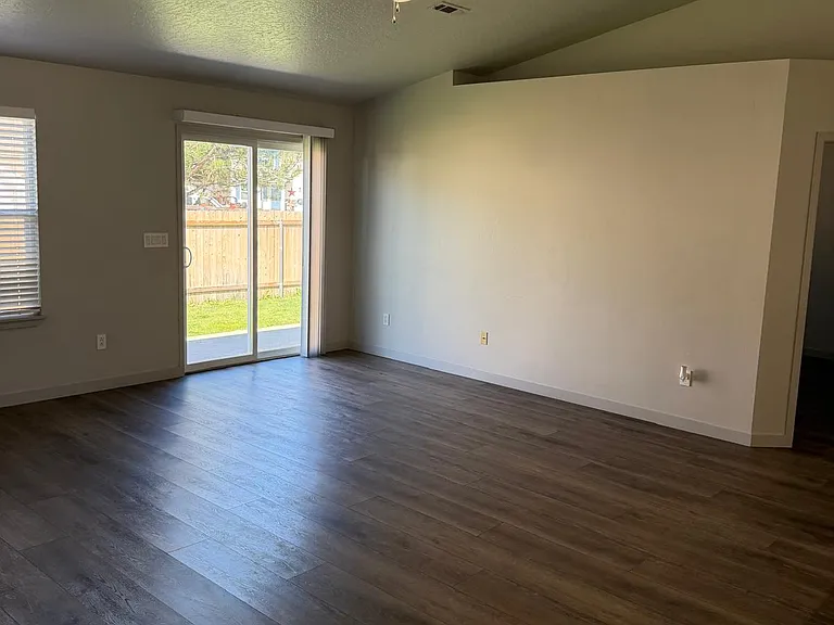 9628 W Idlewood Dr — Photo 10
