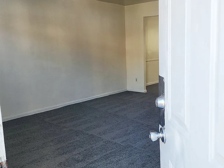 2601 N Heald St — Photo 7