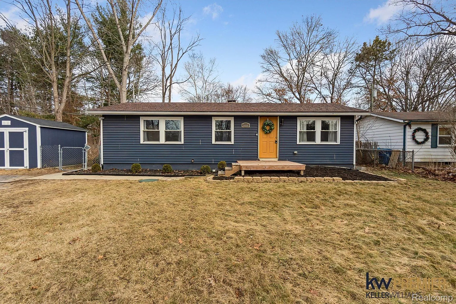9660 Cooley Lake Rd photo 1
