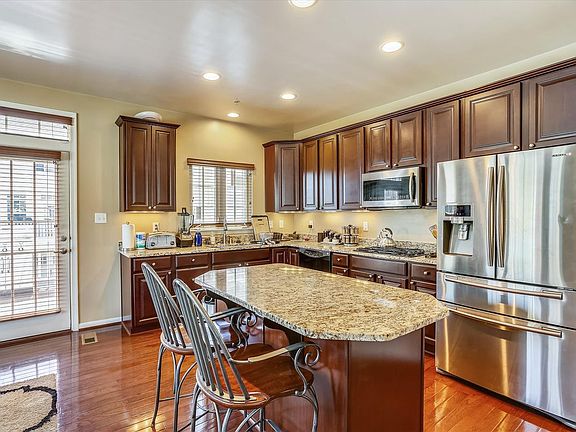 3rd image of 1022 Ironwood Ln