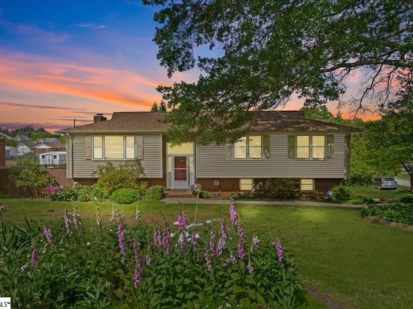 101 Elkhorn Dr, Greenville, SC 29617