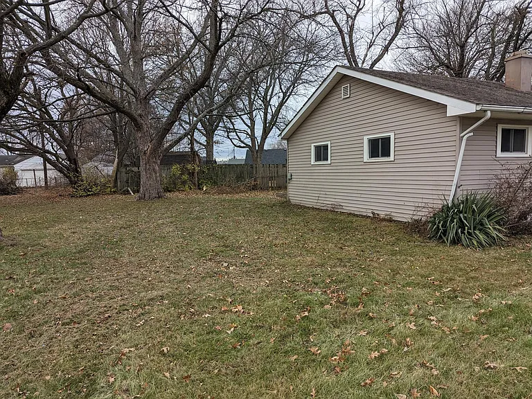 Nice Size yard to play in.