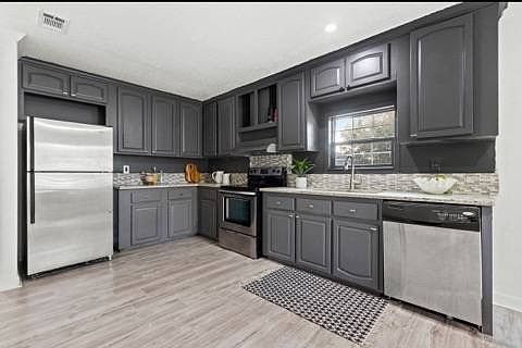 2nd image of 3953 10th Ave S