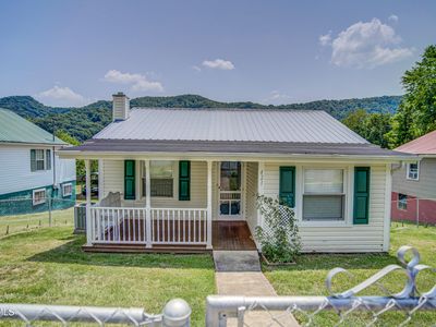 421 Highland St, Gate City, VA, 24251