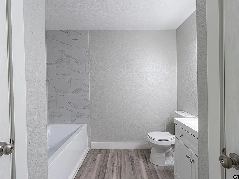 9951 FM 346 E — Photo 10