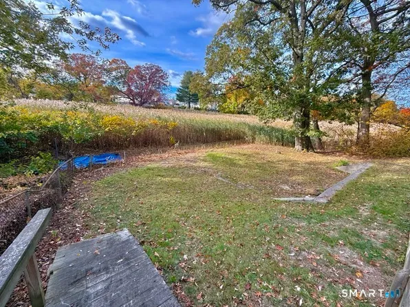 67 Lincoln Avenue, Milford, CT 06460