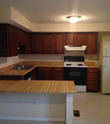3rd image of 13514 Bentley Cir
