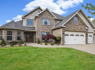 1621 Whippoorwill Ln, Bentonville, AR 72713