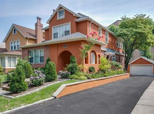 607 161st St #2, Whitestone, NY 11357