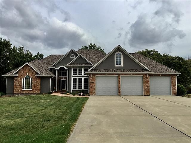1st image of 4508 Bluff Dr