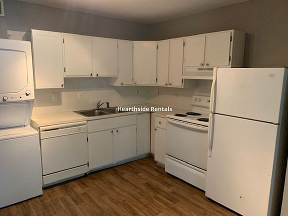 4th image of 301-19 E 12th St