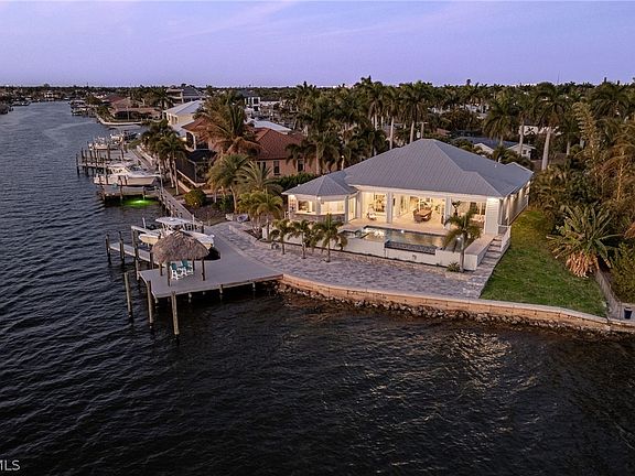 3rd image of 218 Bayshore Dr