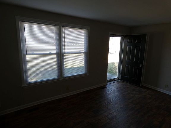 5th image of 9140 Burleson Ln