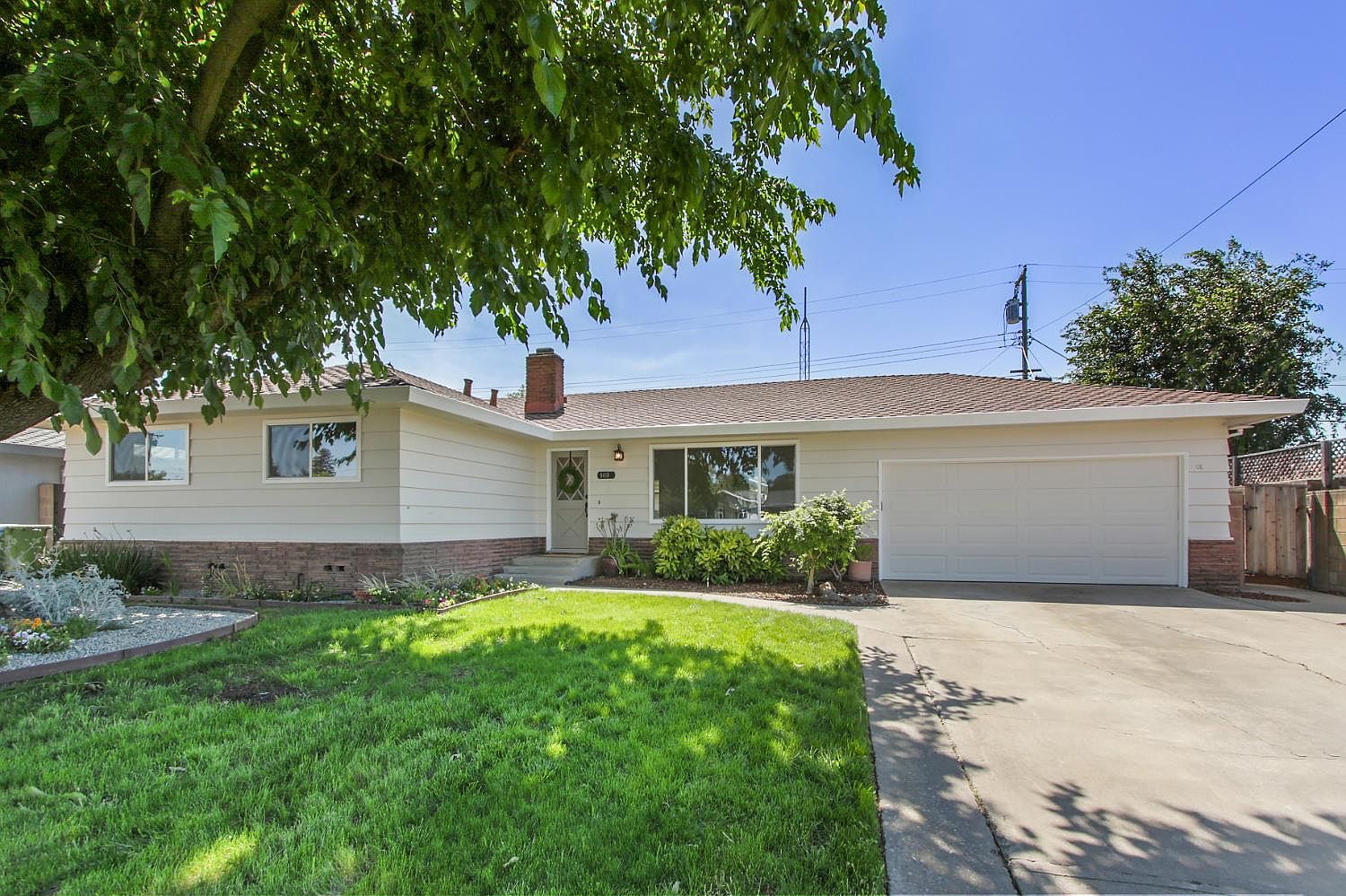 sansanさまAJR マじール すータス デリし 9418 Sara St, Elk Grove, CA 95624 | Zillow