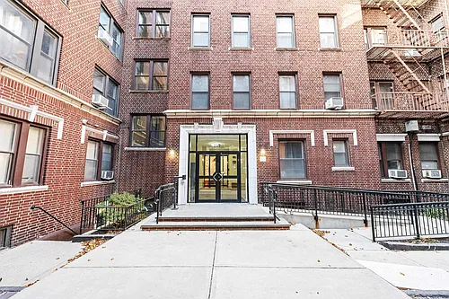 277 Harrison Ave #C8 Photo 1
