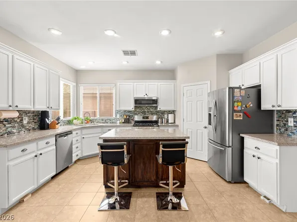 6172 Whitelion Walk St, Las Vegas, NV 89148
