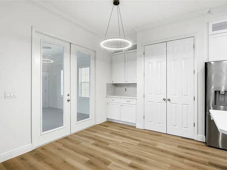 912 Waterside Dr — Photo 18