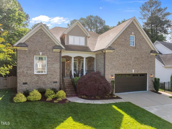 6648 Mafolie Ct, Raleigh, NC 27613
