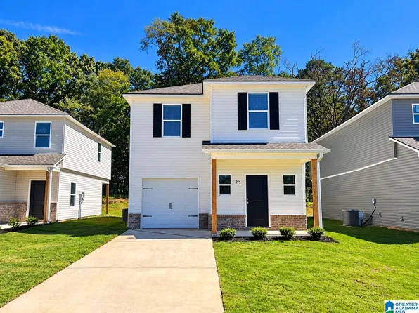 295 Jemison Trails Dr, Jemison, AL 35085