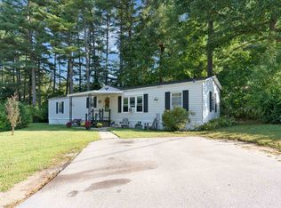 9 Neptune Ln, Nashua, NH 03062