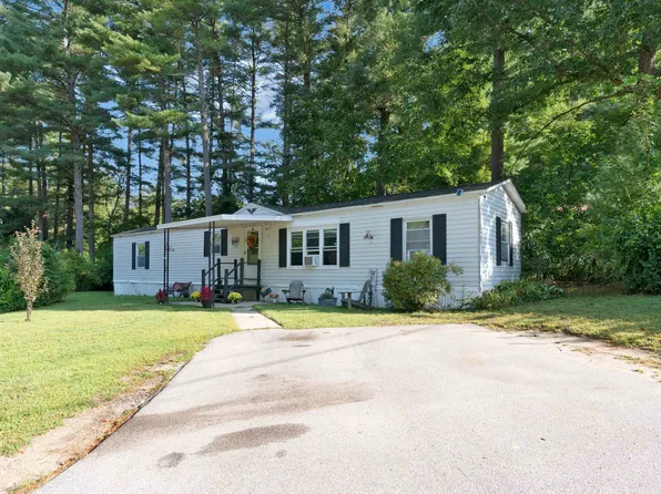 9 Neptune Lane, Nashua, NH 03062