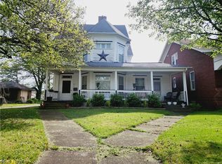 226 N 4th St, Coshocton, OH 43812
