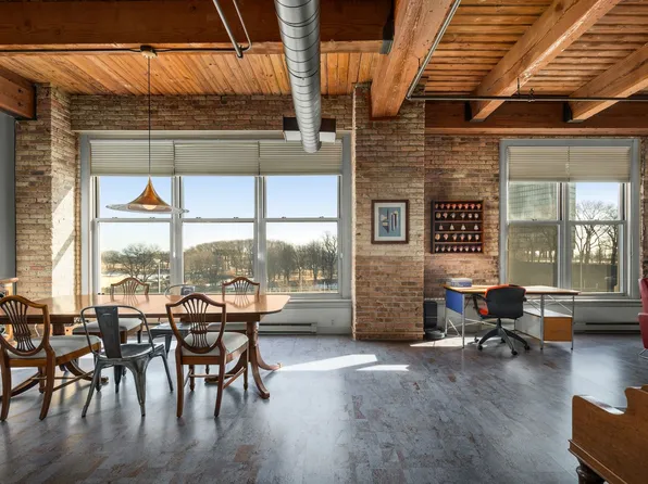 540 N Lake Shore Dr, Chicago, IL