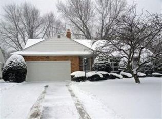 3326 Monticello Blvd, Cleveland Heights, OH